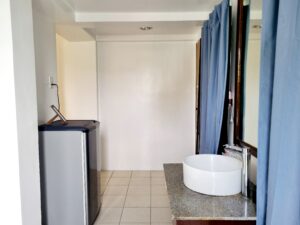 Casalay Puerto Galera 1-bedroom garden villa bathroom