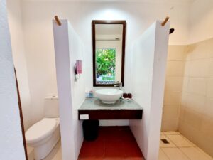 Casalay Puerto Galera 2-bedroom garden villa bathroom