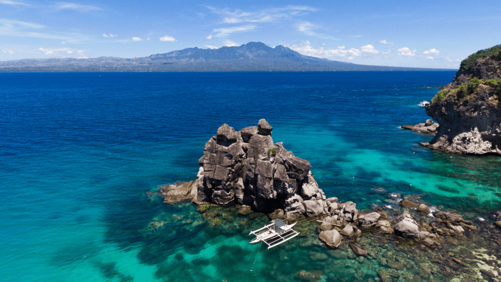 Apo Reef Dive Spot